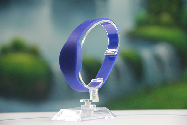 為什么織嘜腕帶這么受歡迎 為什么織嘜腕帶這么受歡迎