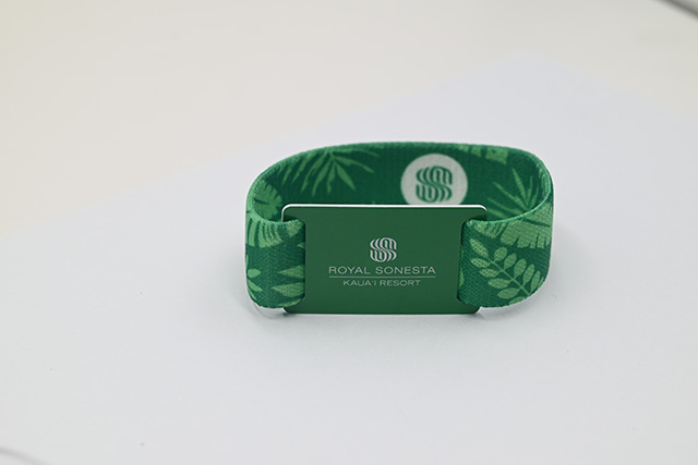 和接觸式IC卡相比，非接觸式卡有什么樣的優點？