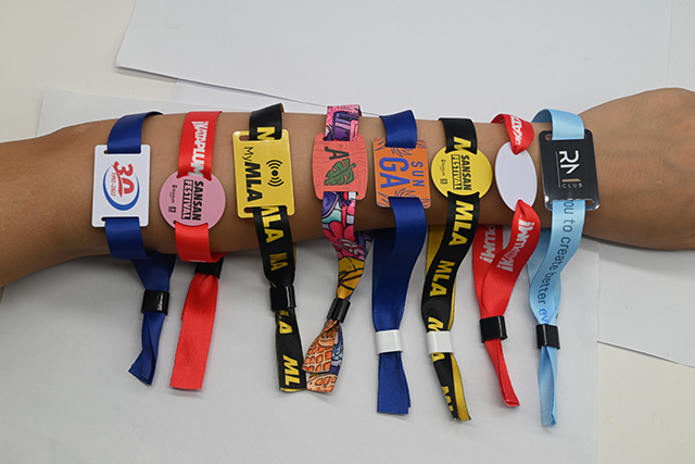 感應(yīng)式充電卡提高工作效率 感應(yīng)式充電卡提高工作效率